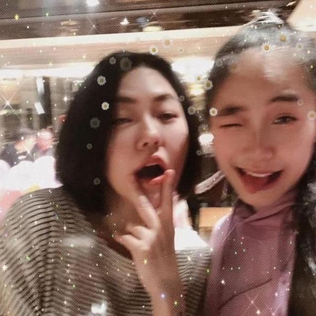 小S为婆婆庆祝母亲节，夸自己是好媳妇，网友：