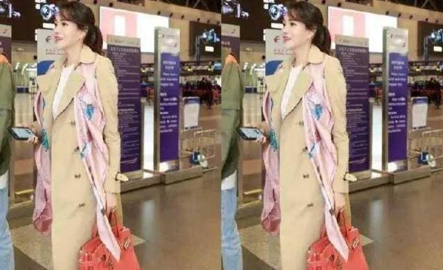 伊能静这次终于穿对了，49岁的她这样穿显年轻了