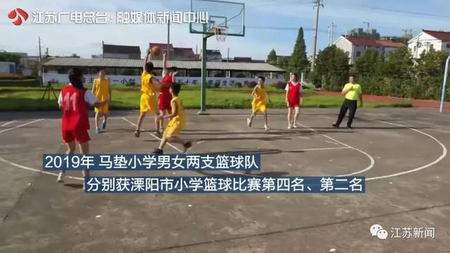 这所小学里，竟藏着一支篮球“国家队”