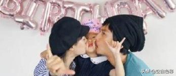 孙俪发文为女儿庆生，邓超吃醋令网友笑翻，幸福一家尽显童趣
