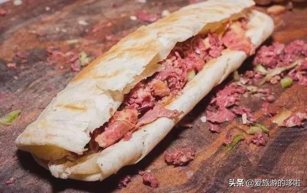 爱旅游的哆啦 深夜看美食综艺挑战自己，12种爆款美食馋得人疯掉