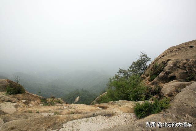 喝酒吃鸡为自己压压惊！走南闯北的老张竟然在石佛堂山顶迷路了