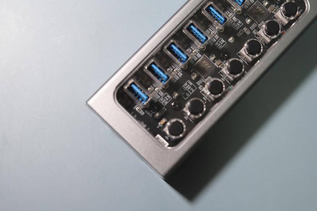 Orico群控USB3.0扩展器体验:从颜值到性能让人无法拒绝的一款产品