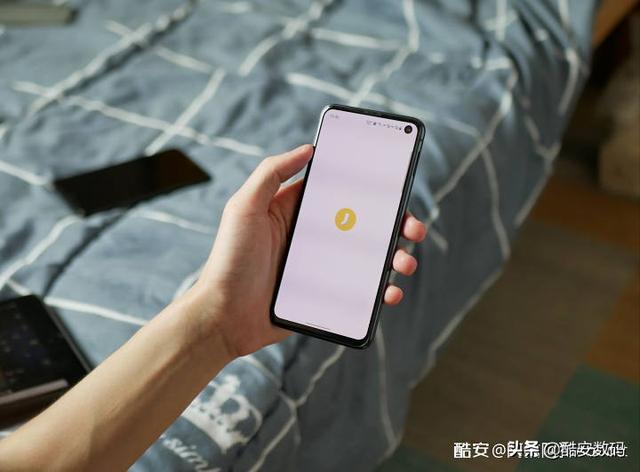 小而精：三星 Galaxy S10e 体验报告