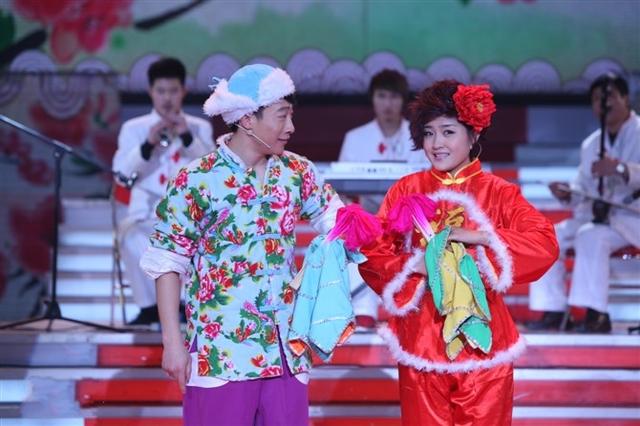 赵本山评价她为“宝”，曾经只是助演，如今住豪宅戴翡翠？