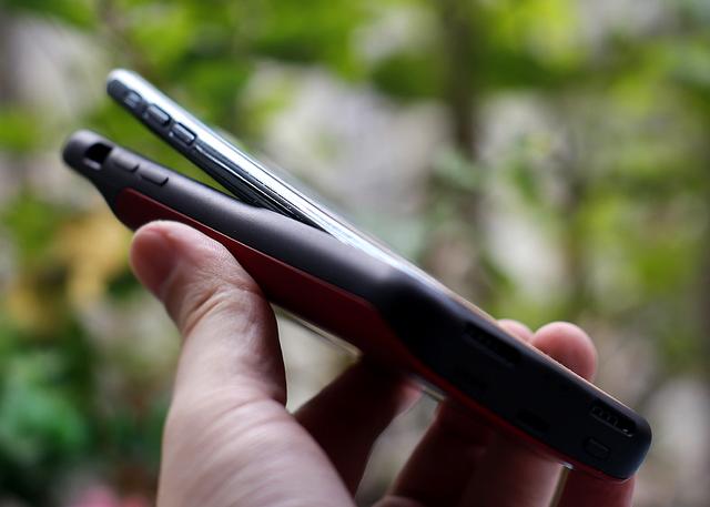 保护手机延长续航，果粉必备的图拉斯iPhone背夹电池