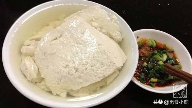 来重庆，本地人告诉你那些不得不吃的重庆美食，让你体验舌尖美味
