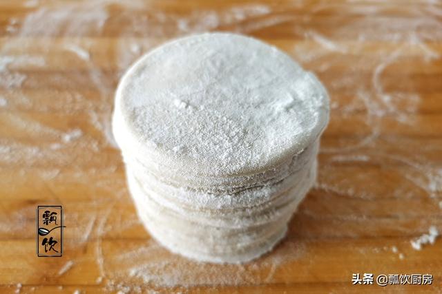 饺子皮与糯米的美味吃搭，不做饺子不吃糕，简单一蒸，家人抢着吃