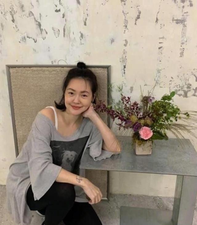 小S为婆婆庆祝母亲节，夸自己是好媳妇，网友：徐妈妈气死了