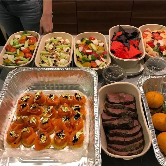 袁伟豪张宝儿好事近？7000万买楼筑爱巢？生日高