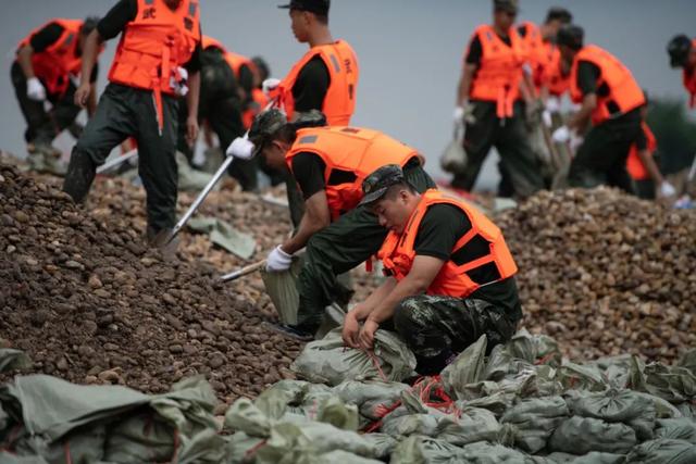 揪心！141人死亡失踪，两名失联消防员确认遇难……