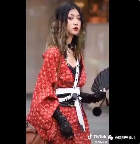成都太古里街拍在推特上火了，转发超过27万！外国网友都被中国人的街头时尚惊呆了…