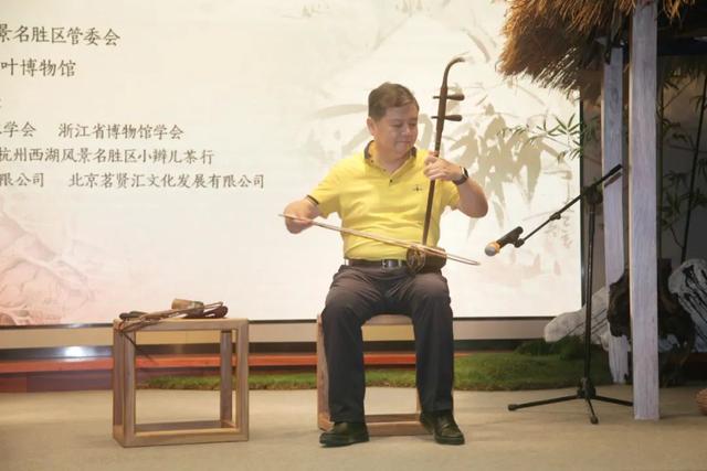 茶香西湖·双馨雅集 | 戚学慧竹画、黄小明木艺联展雅集
