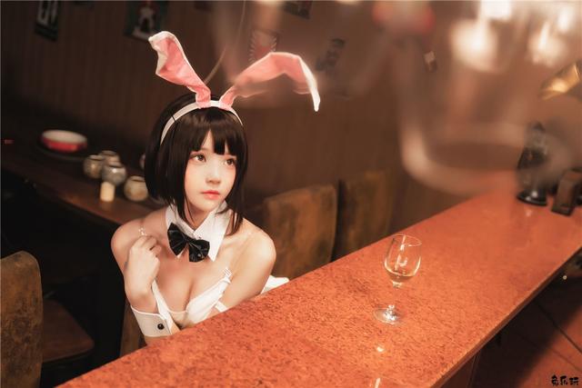 人气coser桜桃喵作品图包合集精选丨加藤惠·兔女郎