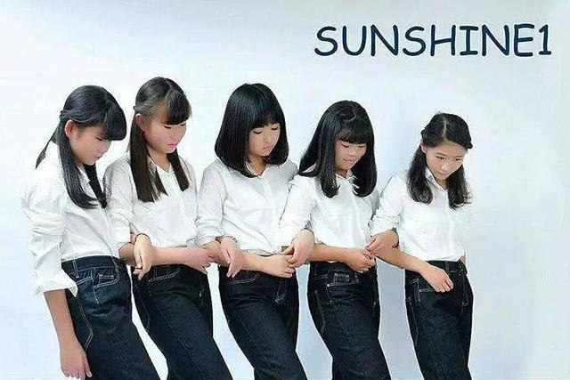 当年靠丑爆红的土味女团3sunshine，现在都潮成这样了？