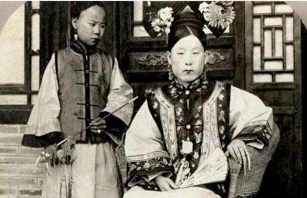 清朝为什么会灭亡？鲁迅：看清朝人走路的样子