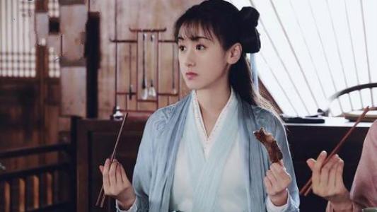 《琉璃》热播，袁冰妍拖后腿吗？单纯的褚璇玑，其实元气满满