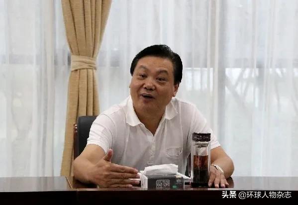 中国最敢花钱“县太爷”！疯狂城建8年烧光400亿，留下烂摊子，40年都补不上