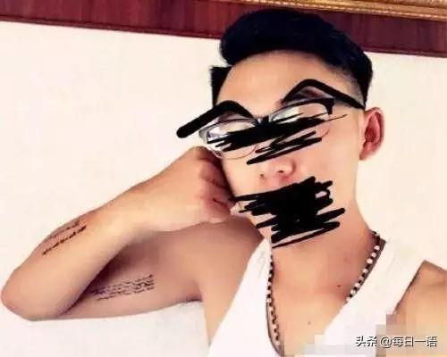 辣你眼睛没商量的专辑封面，蔡依林涂脸就算了