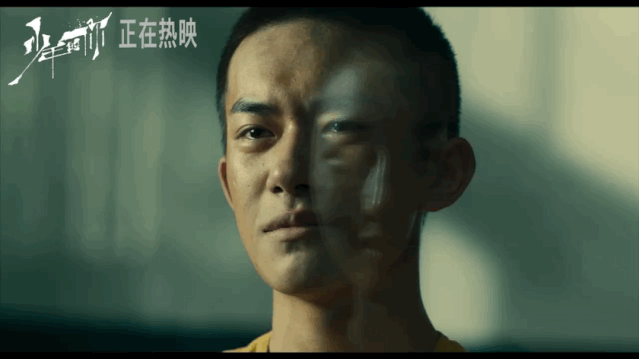 易烊千玺喜获金像奖最佳新演员，人气才气远超