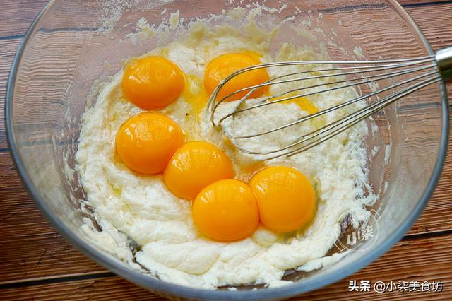 外面卖8块一块的蛋糕，自己在家做，成本不到2块钱，入口即化