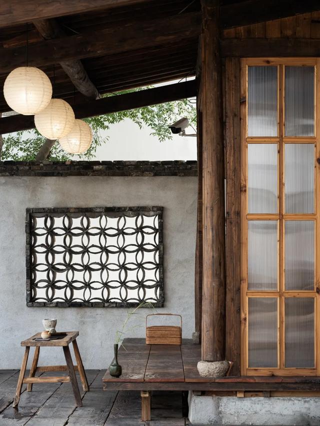 夫妻抵押掉上海独栋洋房，借1300万到乡下造房：我自在了