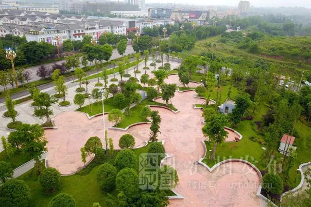 清淤工作已完成丨泸县龙湖公园最新进展来了