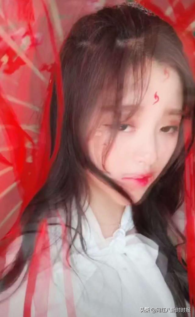 网红古风女神彭十六抖音粉丝3086万是靠什么才艺火起来