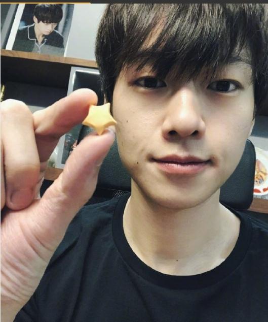 魏大勋31岁生日，师傅谢娜发祝福红包，看清金额