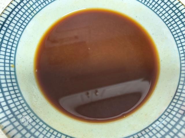 鸡胸肉别只会水煮，试试这做法，酸甜开胃，吃着超过瘾