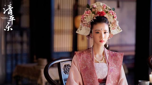 《清平乐》作天作地的张妼晗下线了，“国民表