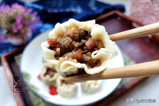 饺子皮与糯米的美味吃搭，不做饺子不吃糕，简单一蒸，家人抢着吃