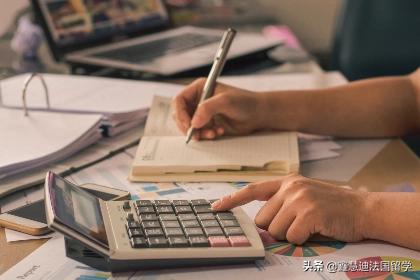 可以吐槽法国人的算术能力，但绝对不可小觑他们的数学实力