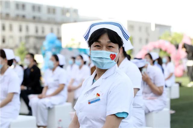 护佑生命 「疫」路前行 5.12 护士节主题庆祝大会