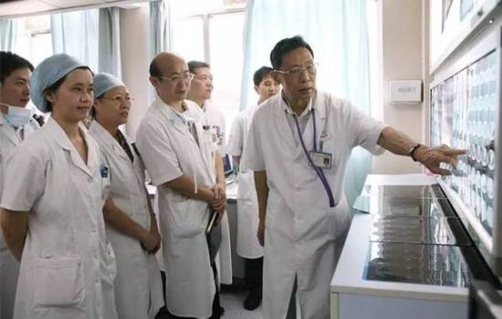 全球疫情拐點(diǎn)何時(shí)到來(lái)？鐘南山團(tuán)隊(duì)：中美合作有望加速疫苗進(jìn)程