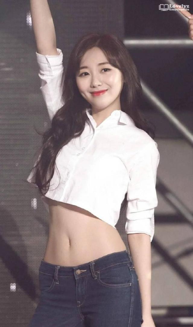 由徐睿知的腰,所引爆的网友心目中拥有蚂蚁腰的女艺人代表