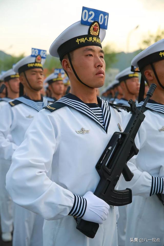 理想大于天！博士新兵参加阅兵、登上春晚