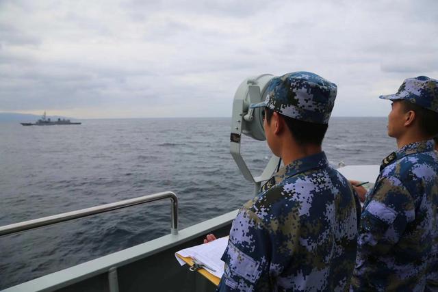 第35批護(hù)航編隊(duì)出征：派052D驅(qū)逐艦武力驅(qū)逐海盜，保我華夏商船