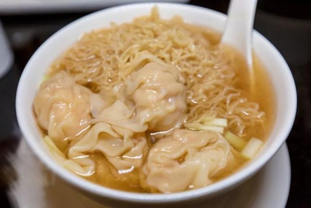 广州"最具情怀"的面食，看上去朴实无华，实则耗费几小时做成
