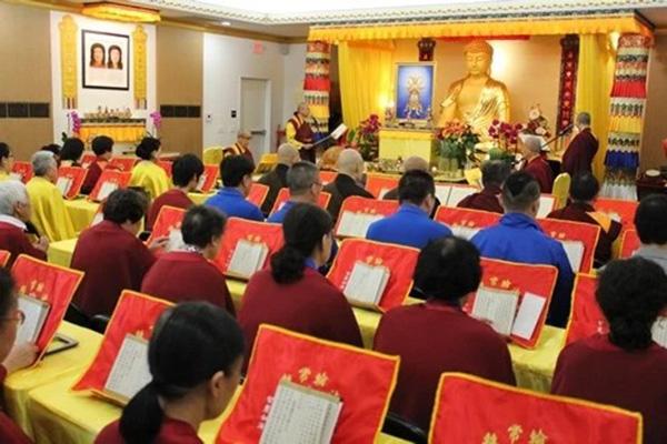 参加韦驮菩萨圣诞法会，与会大众法喜充满