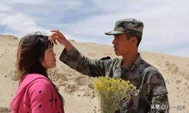 班长，我在营区等你！