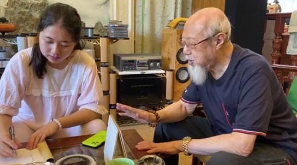 火风16岁女儿罕出镜，和哥哥霍尊为异母兄妹，长