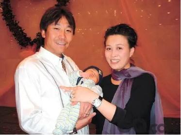 未婚生子反被出轨，泼辣歌后那英在爱情里的卑微让人心酸