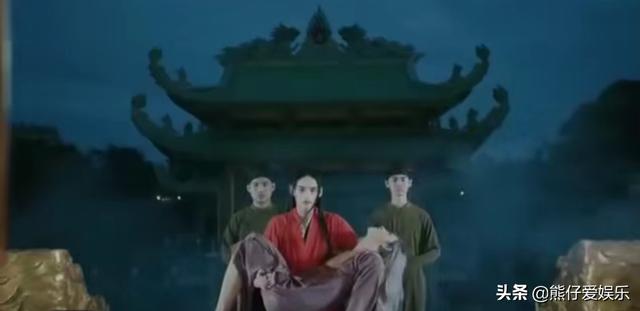 王和王后不和，双双爱上宫中乐师？这三人组演