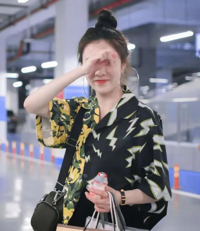 当年出演过《巴啦啦小魔仙》的她，现在竟欲成这样了？
