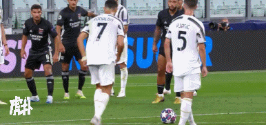 带不动！C罗双响尤文出局！CR7再刷欧冠3大纪录，代表3队进球上双