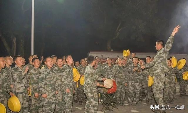 当过兵的，谁还没用过黄脸盆