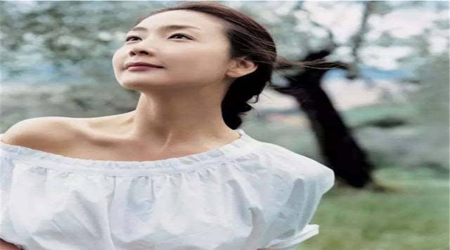 梦中女神崔智友即将生产，44岁高龄为牛郎丈夫产