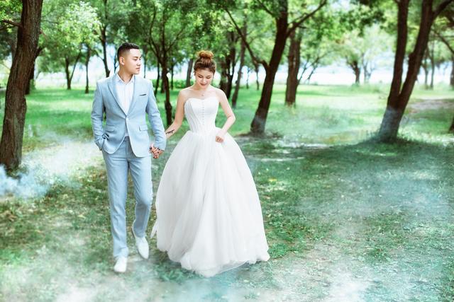 婚纱照工作室排名_私人工作室婚纱照