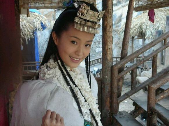 因饰演凤在江湖中青蜂一角让人印象深刻,后来又陆续演过仙剑奇侠传3